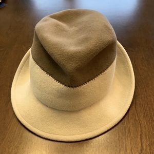 NWT Lola rabbit fur felt fedora